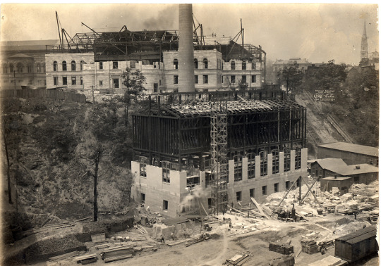 Carnegie Museum of Natural History under construction.
