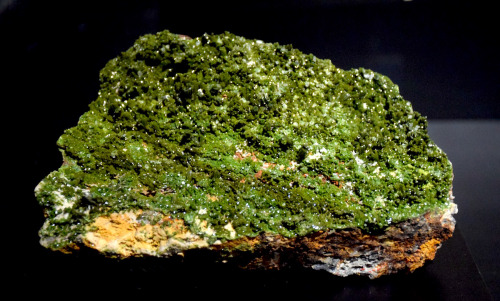 Green pyromorphite mineral