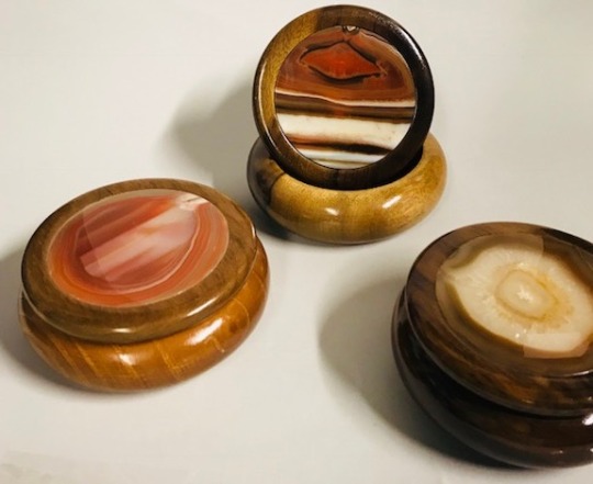 Agate and wooden boxes