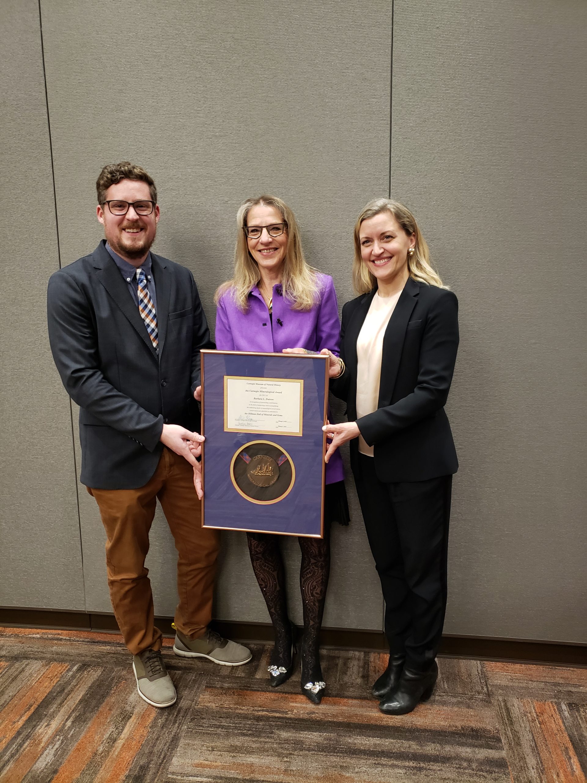 DR. BARBARA LEE DUTROW WINS THE 2021 CARNEGIE MINERALOGICAL AWARD